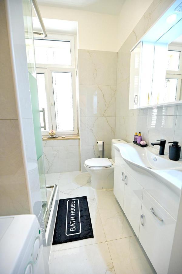 Luxury Apartment Laura Zára Kültér fotó