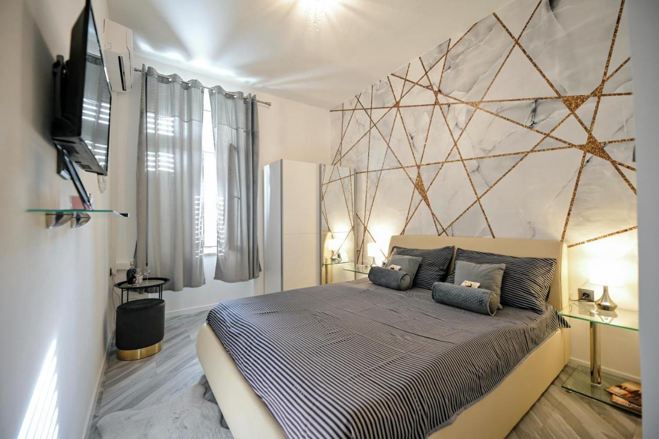 Luxury Apartment Laura Zára Kültér fotó