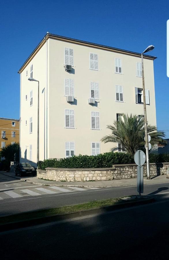 Luxury Apartment Laura Zára Kültér fotó